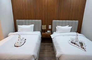 Pharaonic Pyramids Hotel