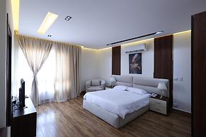 Pharaonic Pyramids Hotel