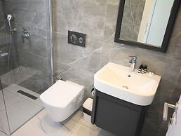 Modern and Comfortable Studio Apartment