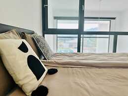 Modern and Comfortable Studio Apartment