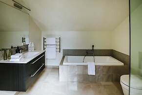 Number 3 - Family Friendly - Sleeps 8