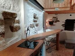 Stay Near Pointe du Raz & Beach