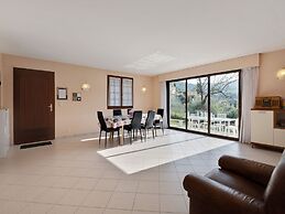 Charming Flat With Pool