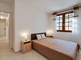 Charming Flat With Pool