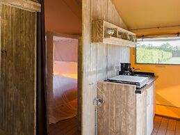 Nice Safari Tent With Bathroom, at Hunebedcentrum