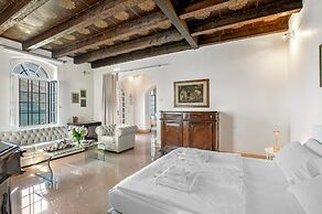 Lake Front Villa Schlosser