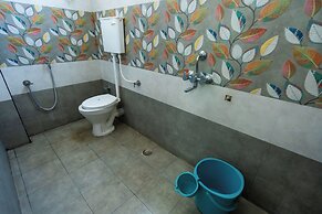 Aryas Residency