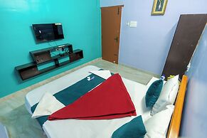 Aryas Residency