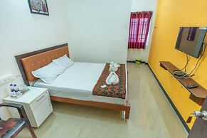 Aryas Residency