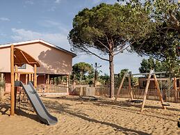 Chalet in Agde Near Mediterranean Beach