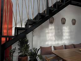 Casa Guru
