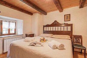 Rustic House Luin