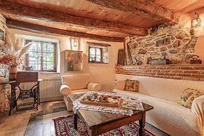 Rustic House Luin