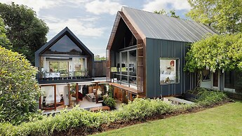 Villa Svarga by Elite Havens