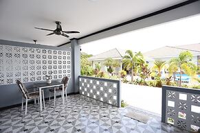 MB House Resort