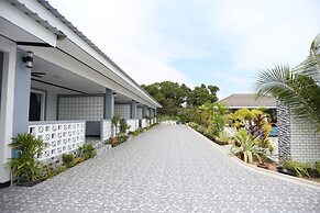 MB House Resort