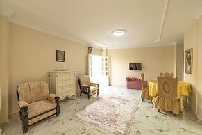 Queen of Pyramids Hotel