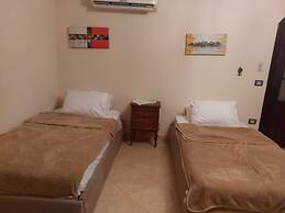 Queen of Pyramids Hotel