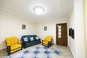 Queen of Pyramids Hotel