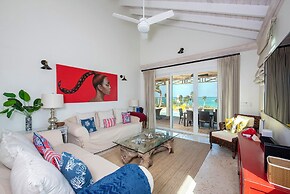 Wild Orchid Hideaway: Lux Beachfront Sanctuary