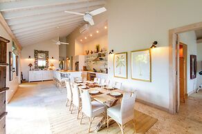 Wild Orchid Hideaway: Lux Beachfront Sanctuary
