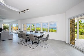 Caribbean Dream: Secluded Villa With Private Beachfront
