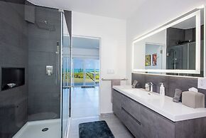 Caribbean Dream: Secluded Villa With Private Beachfront