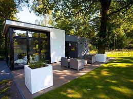 Holiday Park Home With Modern Charm