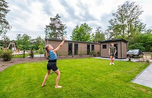 Holiday Park Home With Modern Charm