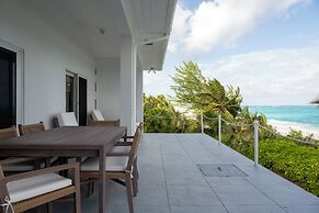 Tranquil Waters: Private Oceanfront Retreat