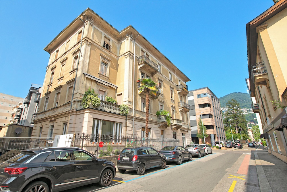 Via Canonica Apartments