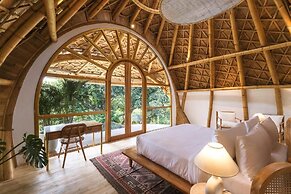 Ahura Luxury Villas