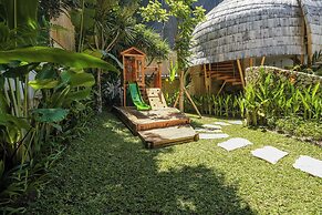 Ahura Luxury Villas