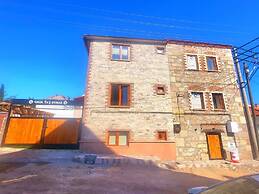 GAİA TAŞ KONAK GEYİKLİ