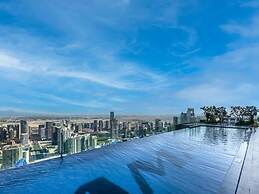 Rooftop pool-2BR Apartment Near Downtown