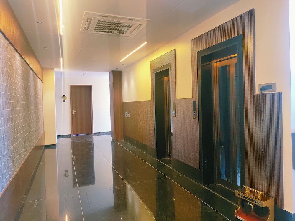 Hotel Akshay Palace
