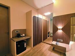 Hotel Akshay Palace