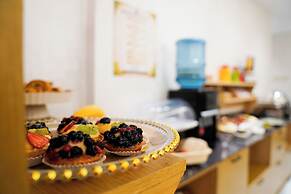 Nayel Hotel