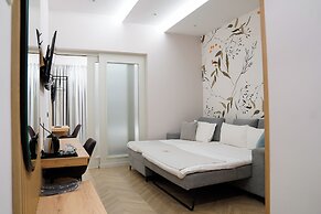 Nayel Hotel