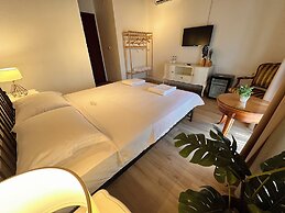 Milestone Otel