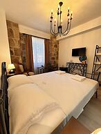 Milestone Otel
