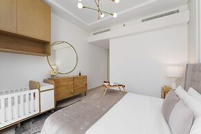 Maison Privee - Tranquil Apt w/ Mesmerizing Views cls to Marina