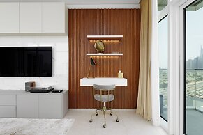 Maison Privee - Tranquil Apt w/ Mesmerizing Views cls to Marina