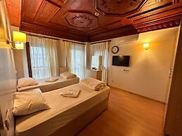 Adil Konak Hotel