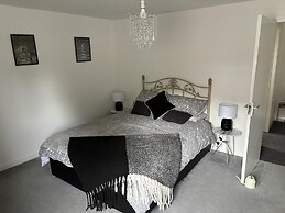 2 Bed-sleeps 4-sea View-pet Friendly-parking