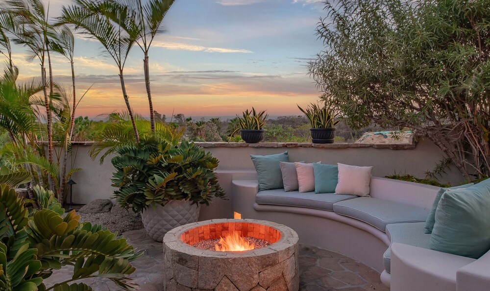 Stunning Ocean Views, Private Pool, & Seaside Golf