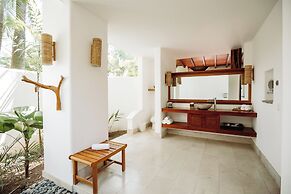 FLORBLANCA HOTEL