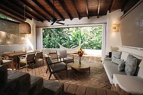 FLORBLANCA HOTEL