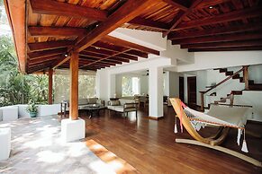 FLORBLANCA HOTEL