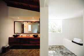 FLORBLANCA HOTEL